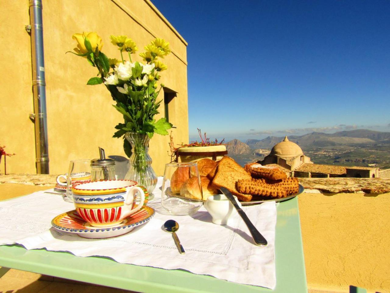 Casa Cattauro Camere Vista Cielo Erice Kamer foto